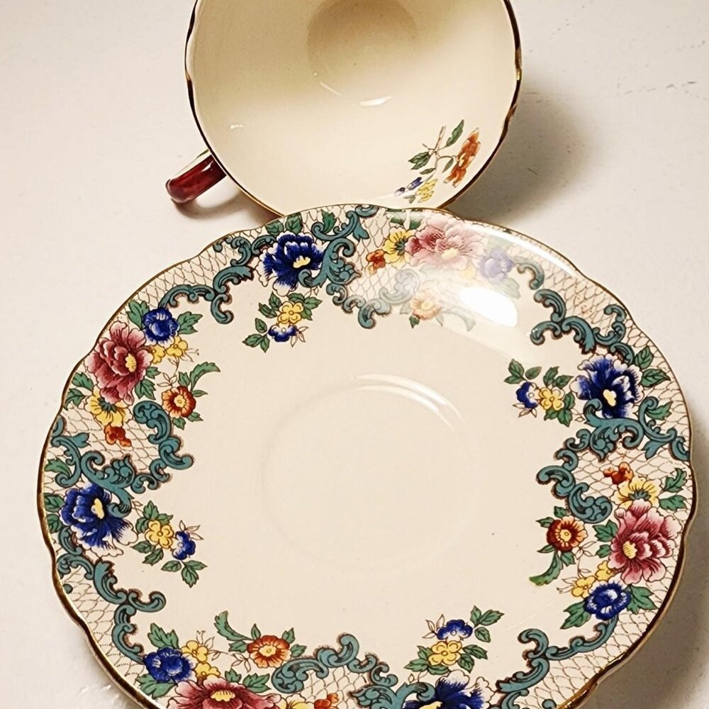 elegant vintage tea cup and saucer set